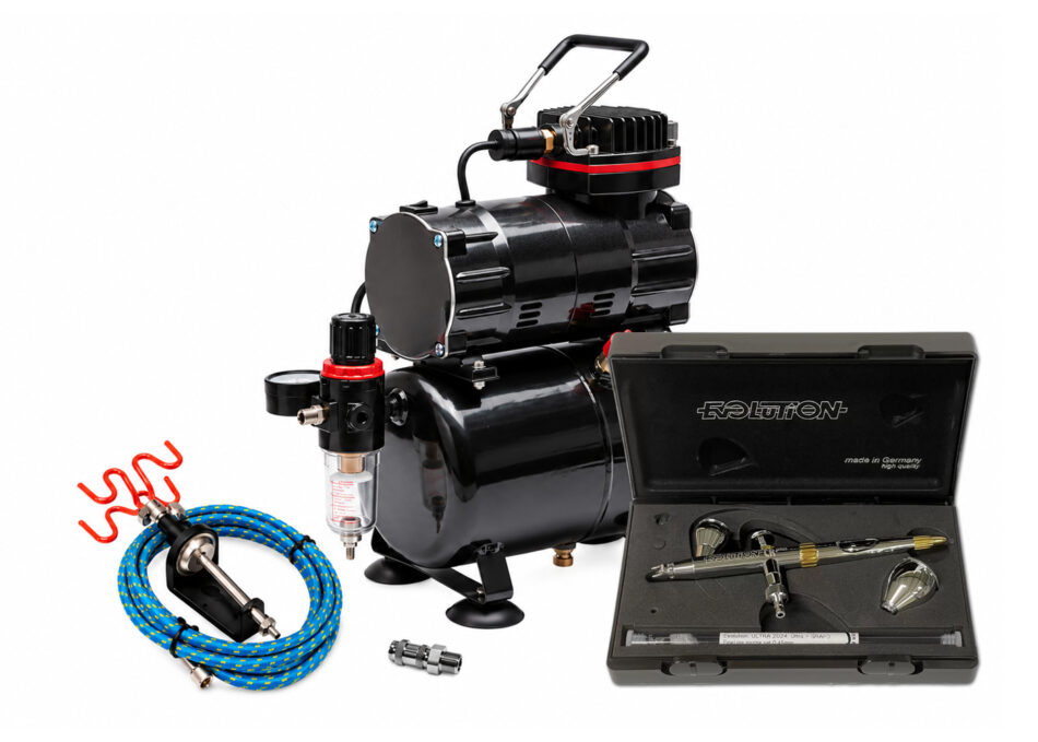 Harder & Steenbeck Evolution CRplus 2024 2-in-1 airbrush with Compressor with 3 litre tank, hose, stand and quick release system